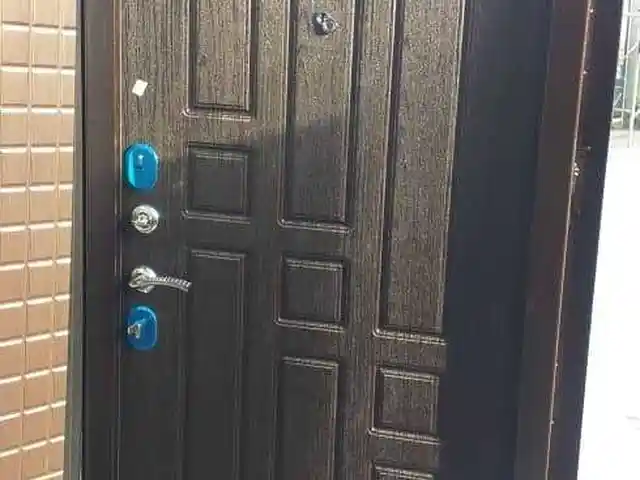 Дверь, Душанбе