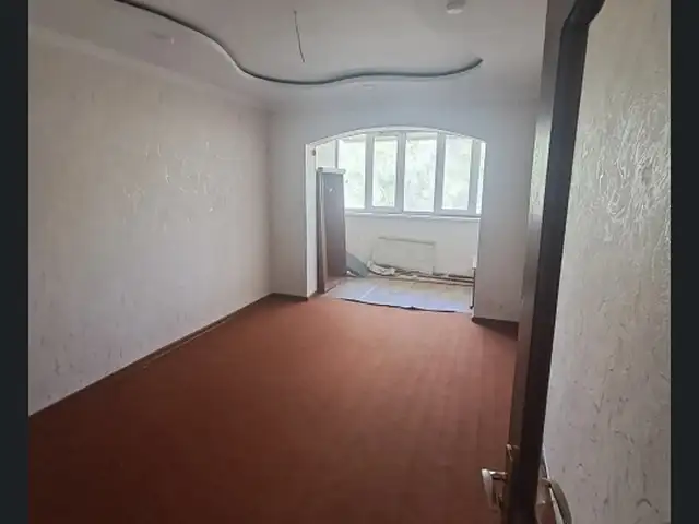 2-комн. квартира, 4 этаж, 47 м², 33мкр, Худжанд