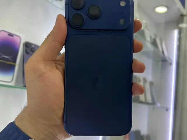 Apple iPhone 17 Pro Max, 256 gb, Deep Blue, Душанбе
