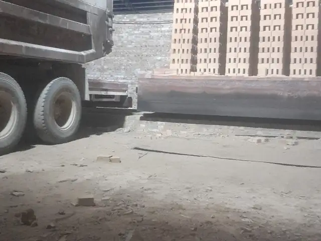 Хишти босифат, Хуҷанд