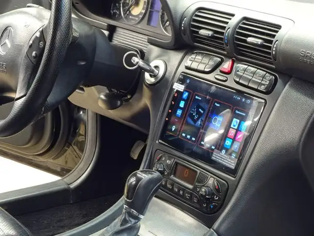 Штатная магнитола для Mercedes Benz CLK Class C209/A209 /W203, Хуҷанд