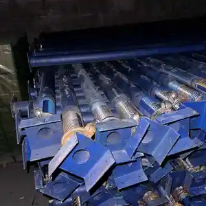 Домкрат, Душанбе