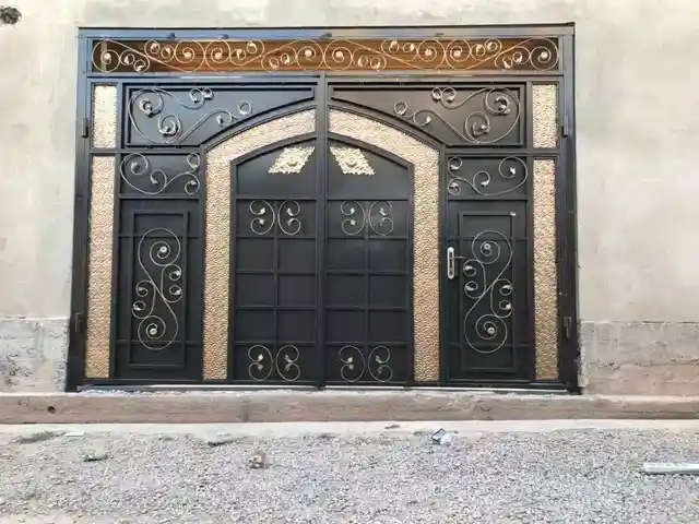 Дарвоза, Душанбе