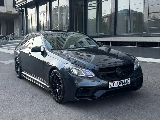 Mercedes-Benz E class