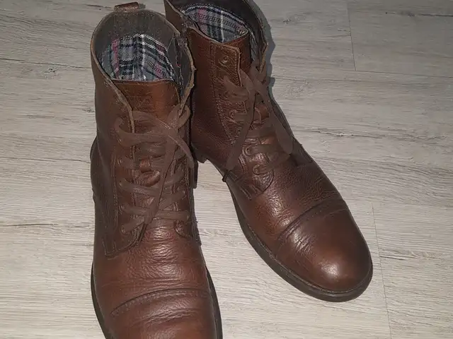 Ботинки, Худжанд