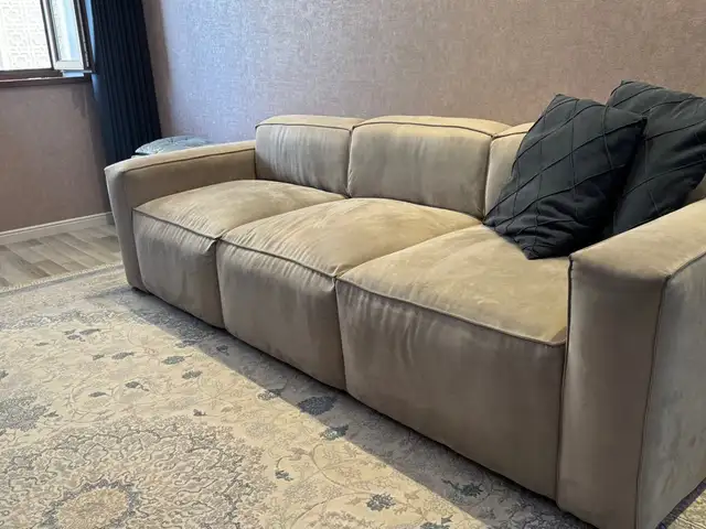 Диван, Душанбе