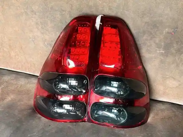 Стоп фары от Toyota Prado 1, Душанбе