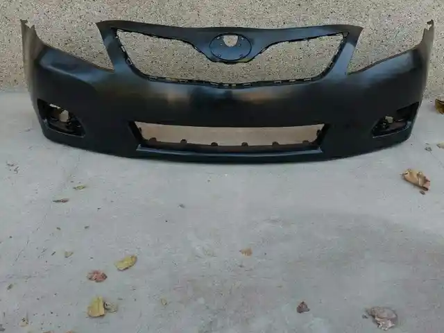 Передний бампер на Toyota Camry 2, Душанбе