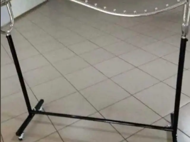 Гардеробная вешалка, Душанбе
