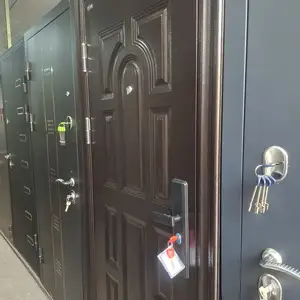 Входная дверь, Душанбе