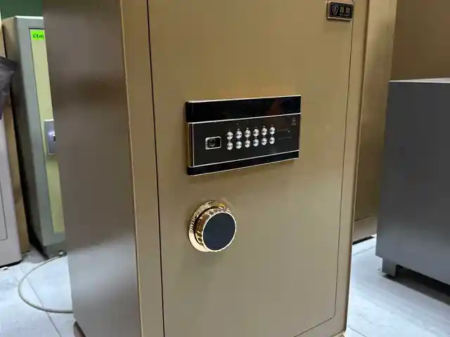 Сейф 80 xin, Душанбе