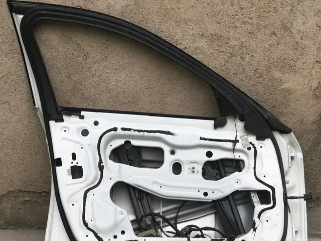 Запчасти от BMW f10, Душанбе