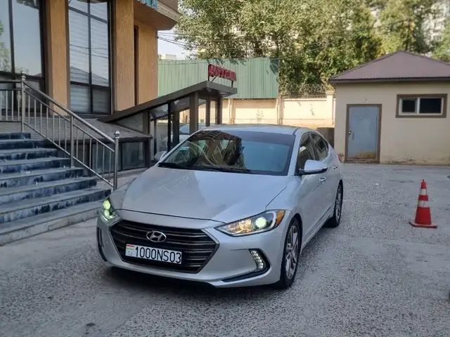 Hyundai Elantra