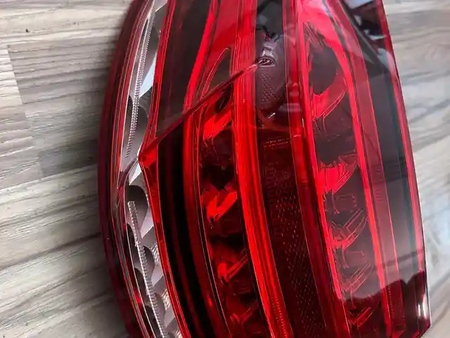 Задний фонарь от Mercedes-Benz W212 R, Душанбе