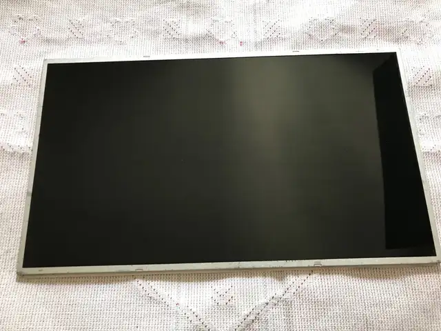Экран ноутбука Toshiba Satellite C850-C073, Душанбе