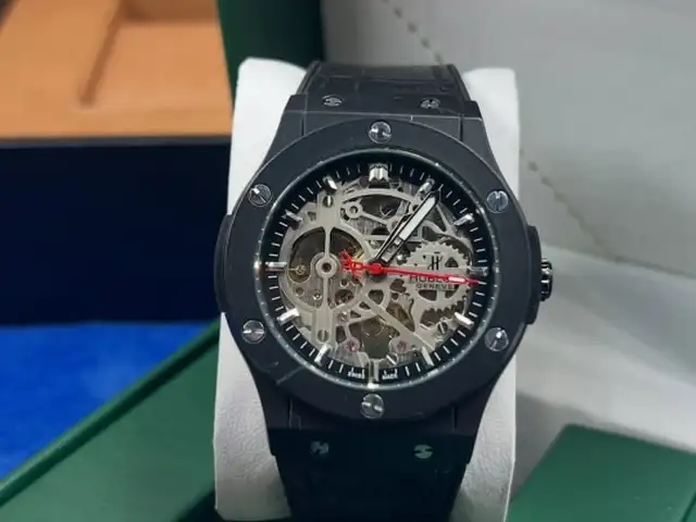Чаcы Hublot, Душанбе