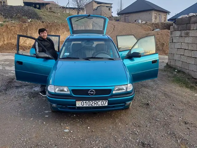Opel Astra F