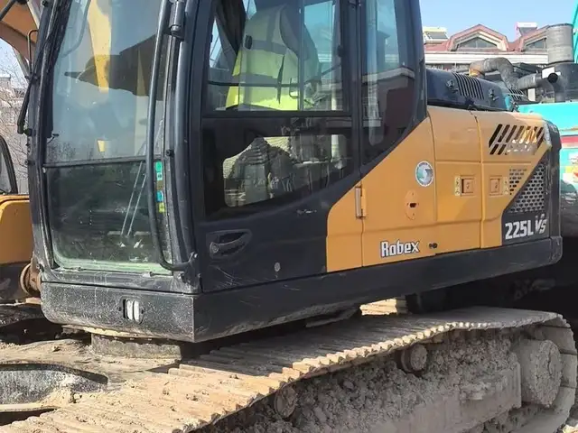 Экскаватор Hyundai 220, Душанбе