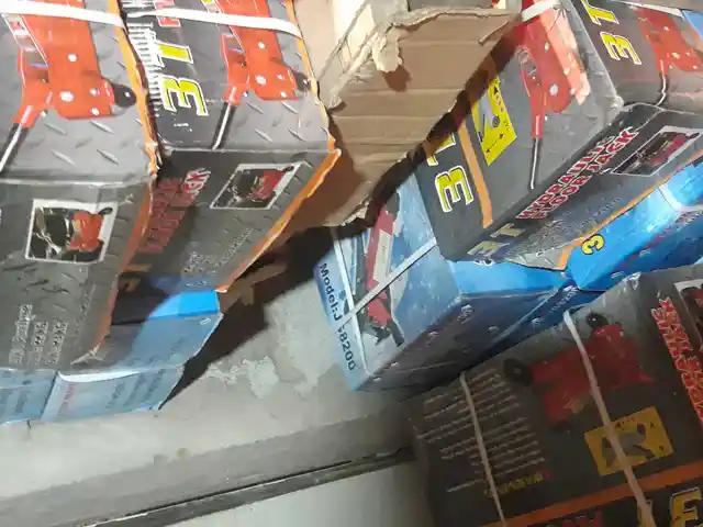 Домкрат, Душанбе