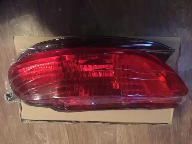 Задний катафот на бампер от Lexus RX330/350/400h, Душанбе