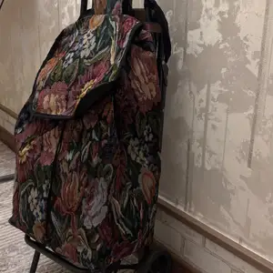 Сумка тележка хозяйственная с колесами, Хуҷанд