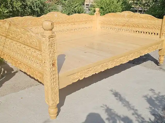 Тапчан, Душанбе