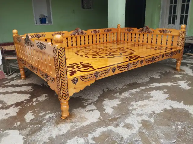 Тапчан, Душанбе