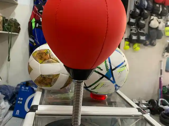Груша рефлекс, Душанбе