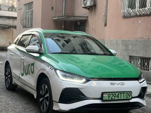 BYD E2