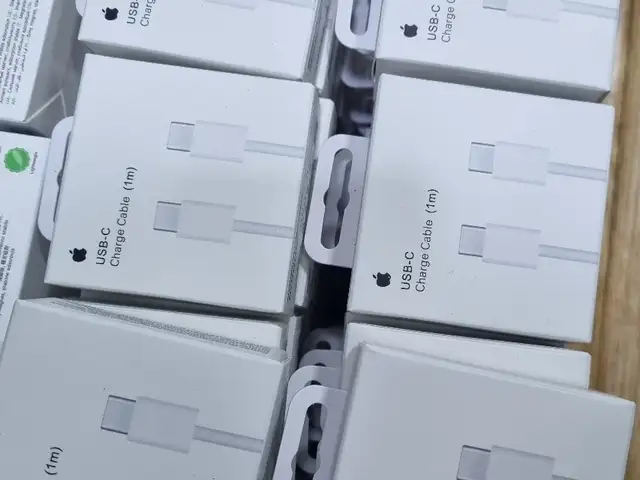 Кабель iPhone 15, Худжанд