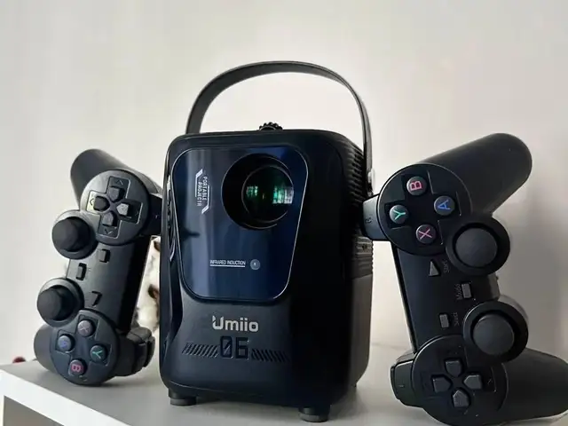 Проектор Umiio Q4 Pro с двумя джойстиками, Душанбе
