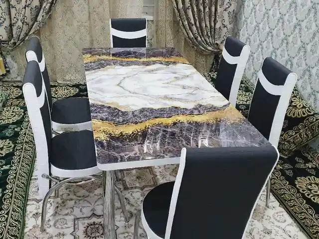 Стол и стулья, Худжанд