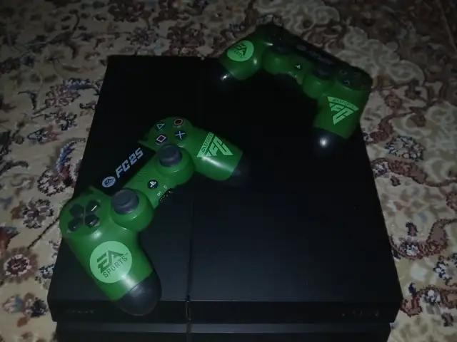Игровая приставка PS4, Душанбе