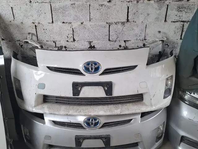 Передний Бампер от Toyota Prius, Душанбе