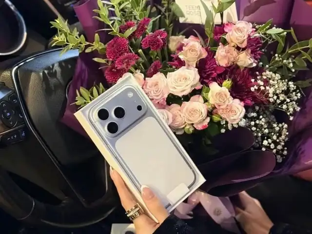 Apple iPhone 17 Pro Max, 128 gb, Silver Дубликат, Бохтар (Курғон-Теппа)