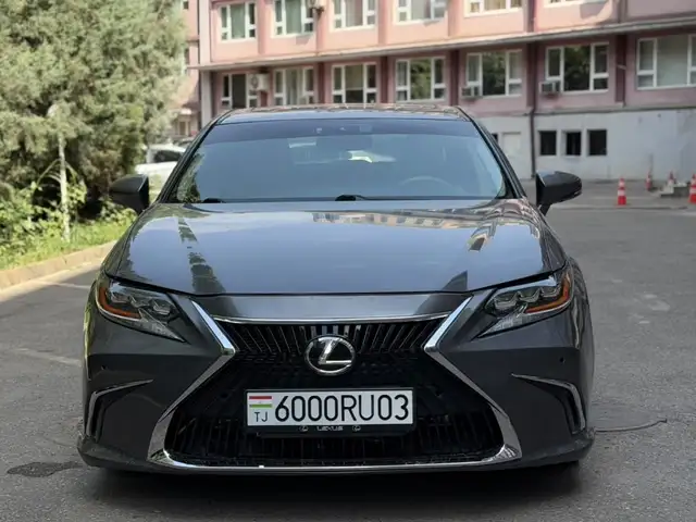 Lexus ES series