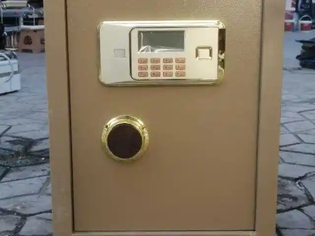 Сейф 70эл, Душанбе