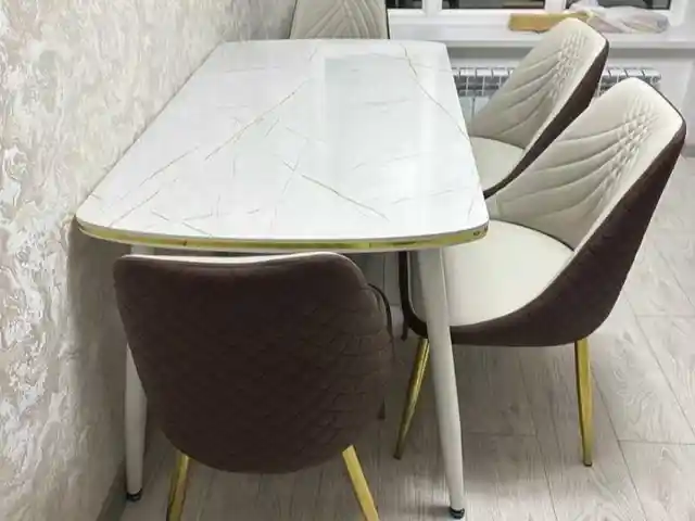 Стол и стулья, Душанбе