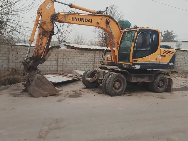 Дар холати кори карор дорад, Кабодиён