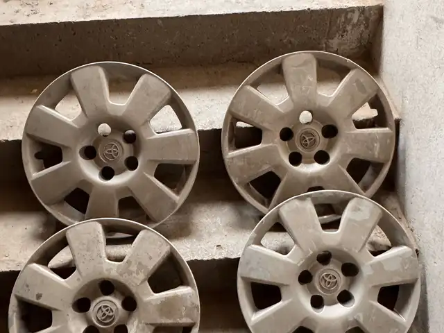 Колпаки R16 Toyota Corolla Verso, Хуҷанд