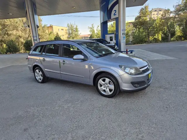 Opel Astra H