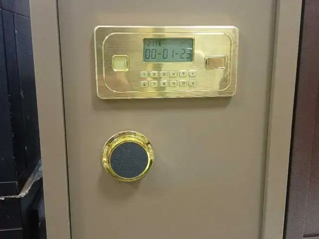 Сейф, Душанбе