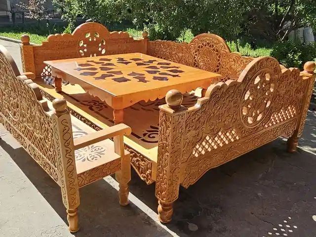 Тапчан, Душанбе