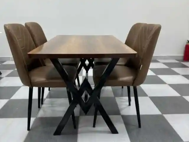 Стол и стулья, Душанбе