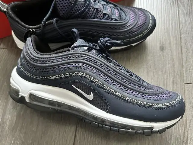 Кроссовки Nike Air Max, Худжанд