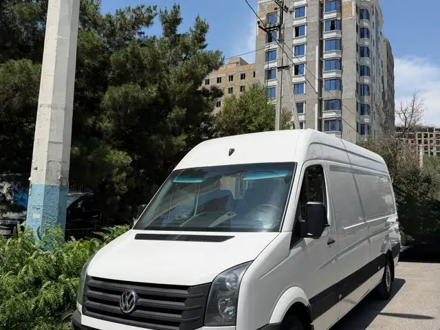 Фургон Volkswagen Crafter, 2015, Худжанд