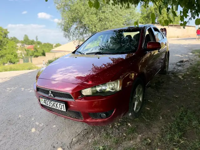 Mitsubishi Lancer