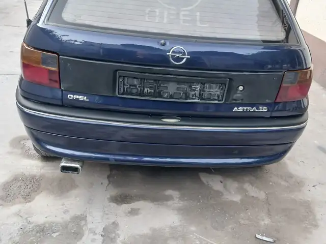 Opel Astra F