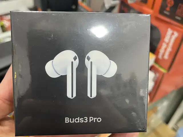 Беспроводные наушники Samsung Galaxy Buds 3 Pro, Душанбе