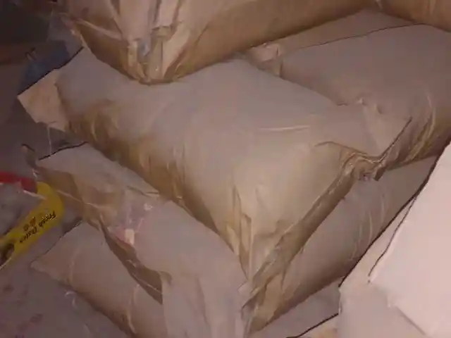 Черный пигмент, Канибадам